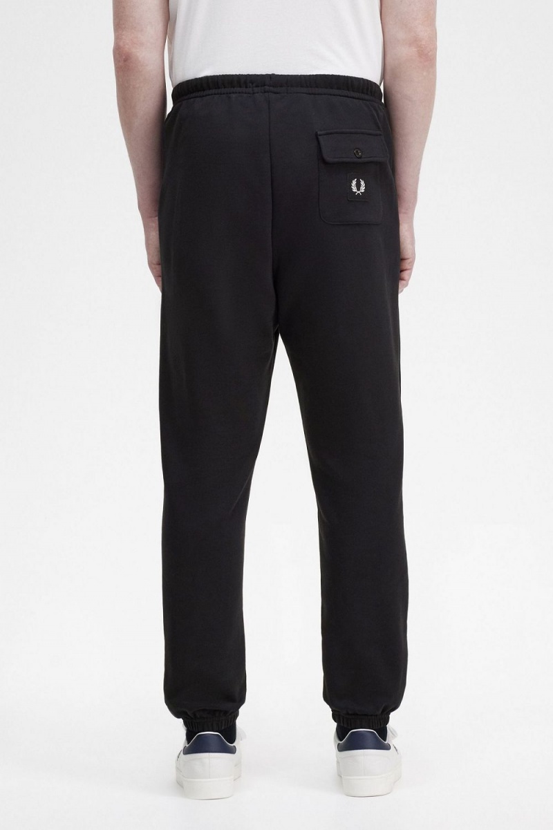 Fred Perry Badge Detail Track Men's Pants Black | XRLSE7652