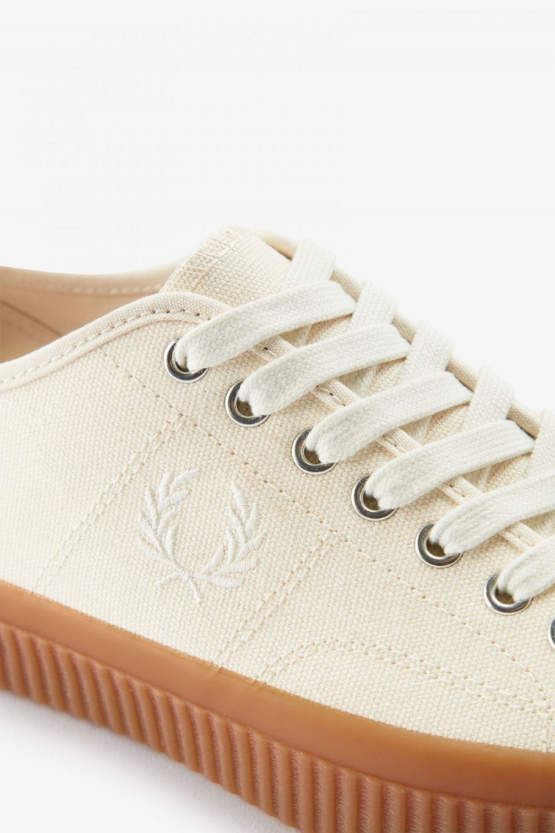 Fred Perry Low Hughes Men's Plimsolls Beige Light Beige | NBAOW5891