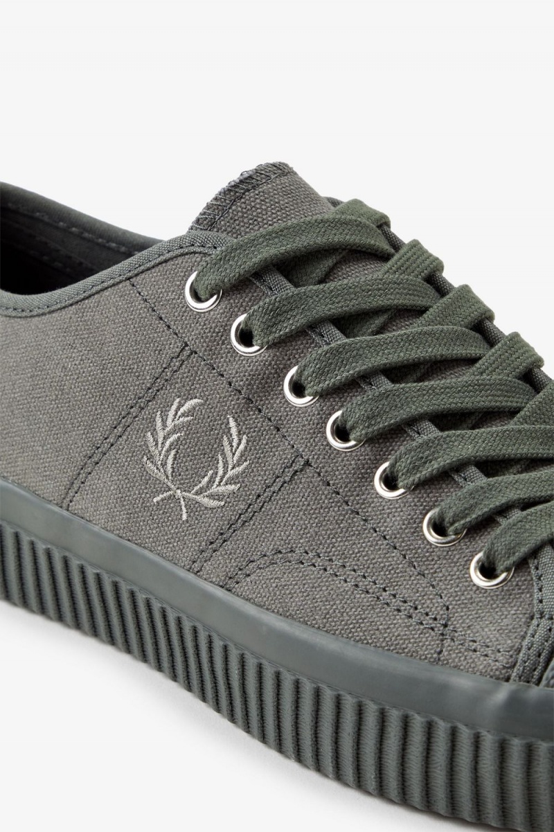 Fred Perry Low Hughes Men's Plimsolls Field Green Warm Grey | KDSNL2450