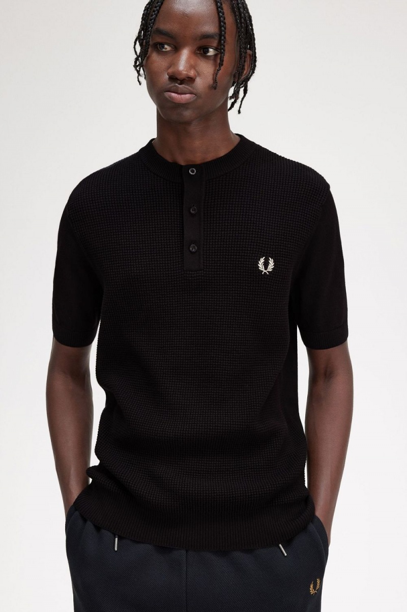 Fred Perry Waffle Stitch Henley Men's Shirt Black | VCAMJ2359